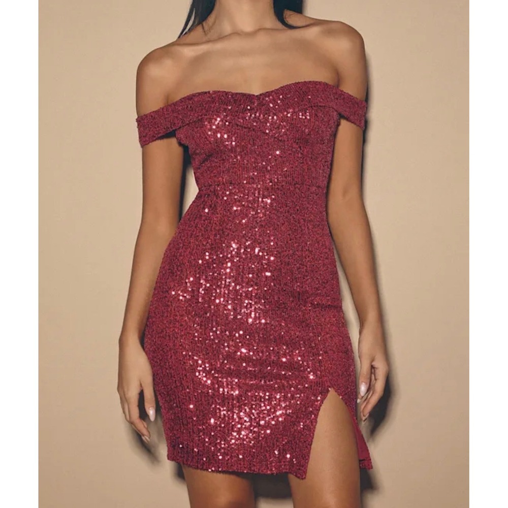 Lulus Once in‎ a Lifetime Wine Red Sequin Off-the-Shoulder Mini Dress size M NWT